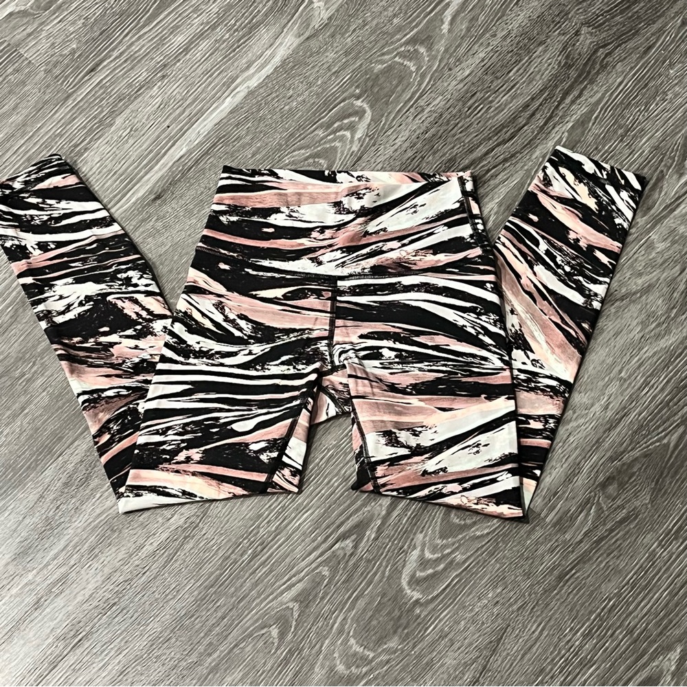 Lululemon Athletica Pink and Black Leggings with Abstract Design